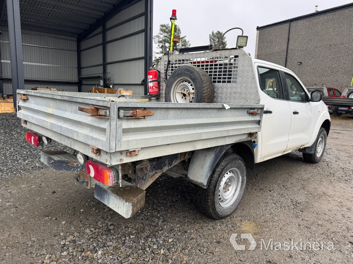 Pickup Nissan Navara -16 Dubbelhytt - Fourgonnette: photos 5 Pickup Nissan Navara -16 Dubbelhytt - Fourgonnette: photos 5