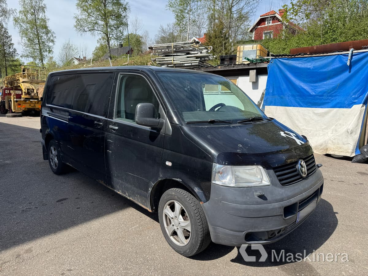 Skåpbil Volkswagen Transporter 2.5 TDI - Fourgonnette: photos 3 Skåpbil Volkswagen Transporter 2.5 TDI - Fourgonnette: photos 3