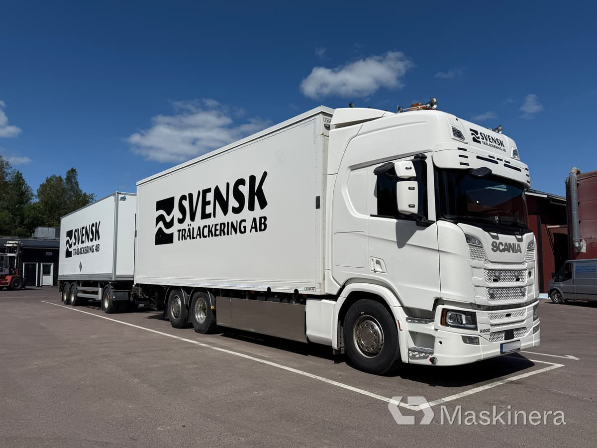 Skåpekipage Scania R500 med kran - Camion fourgon: photos 1 Skåpekipage Scania R500 med kran - Camion fourgon: photos 1