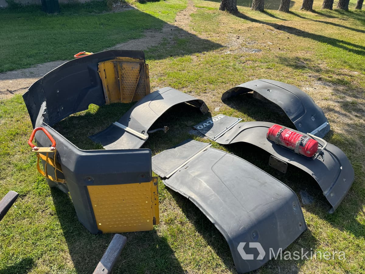 Skärmar Volvo L60H - Aile pour Engins de chantier: photos 4 Skärmar Volvo L60H - Aile pour Engins de chantier: photos 4