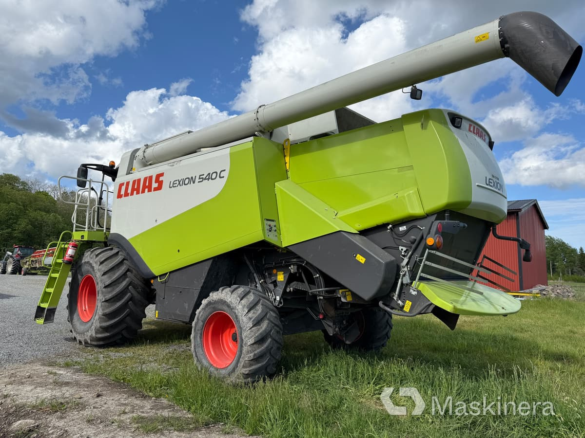 Skördetröska Claas Lexion 540C - Moissonneuse-batteuse: photos 4 Skördetröska Claas Lexion 540C - Moissonneuse-batteuse: photos 4
