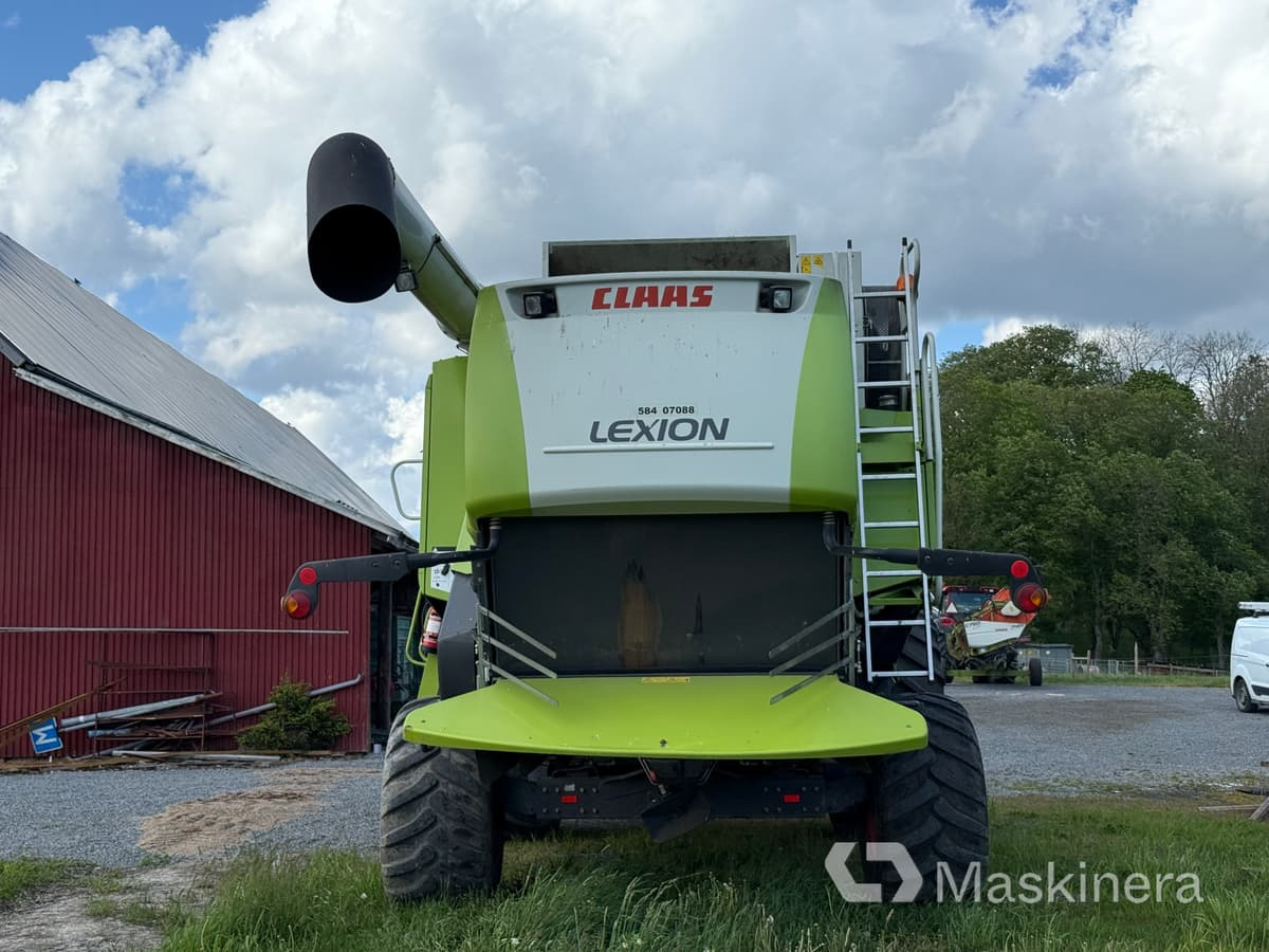 Skördetröska Claas Lexion 540C - Moissonneuse-batteuse: photos 5 Skördetröska Claas Lexion 540C - Moissonneuse-batteuse: photos 5