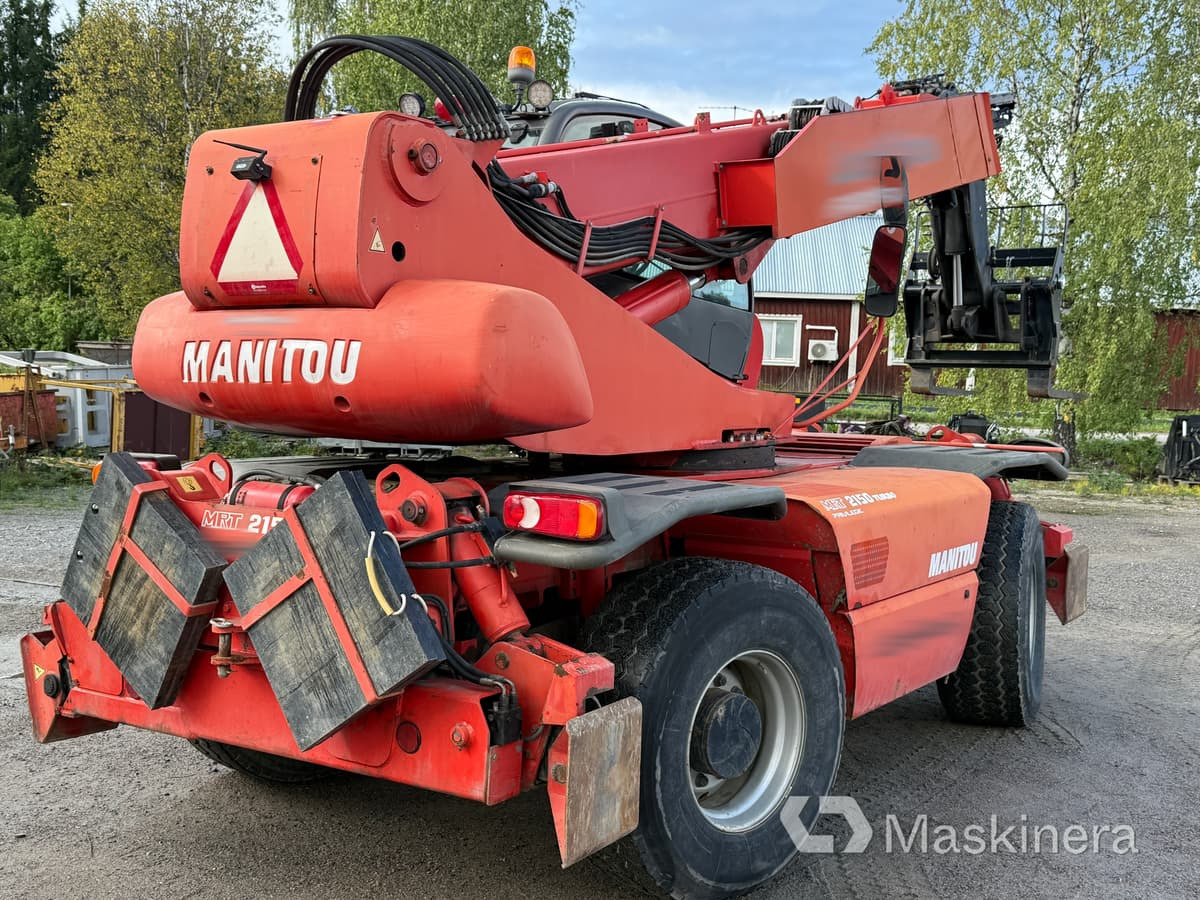 Teleskoplastare Manitou MRT 2150 turbo privilege - Chariot télescopique: photos 5 Teleskoplastare Manitou MRT 2150 turbo privilege - Chariot télescopique: photos 5