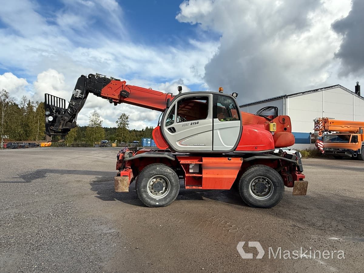 Teleskoplastare Manitou MRT 2150 turbo privilege - Chariot télescopique: photos 2 Teleskoplastare Manitou MRT 2150 turbo privilege - Chariot télescopique: photos 2