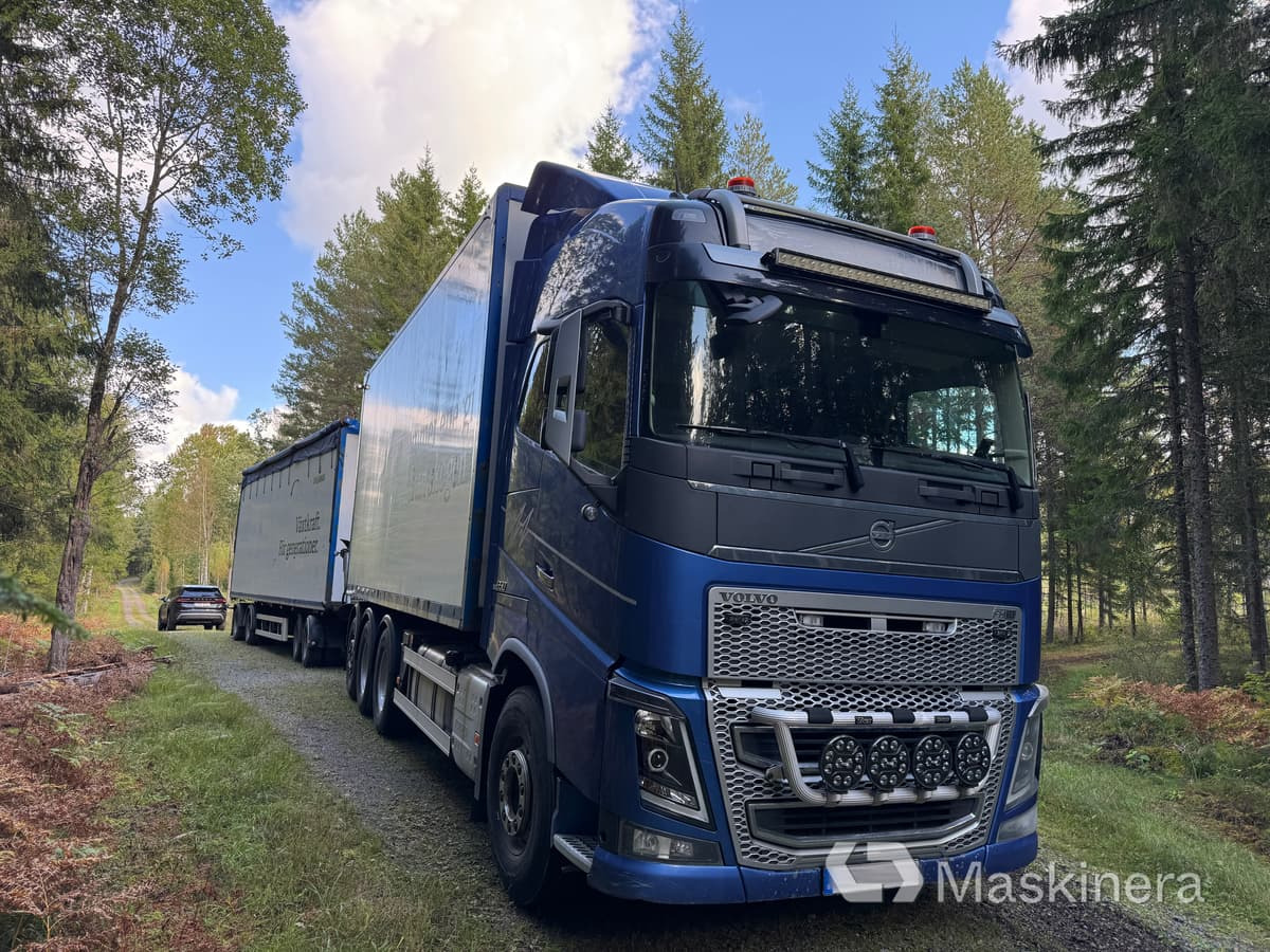 Flisbil Volvo FH16 8X4 med kran & sidtipp - Tracteur routier, Remorque benne: photos 3 Flisbil Volvo FH16 8X4 med kran & sidtipp - Tracteur routier, Remorque benne: photos 3
