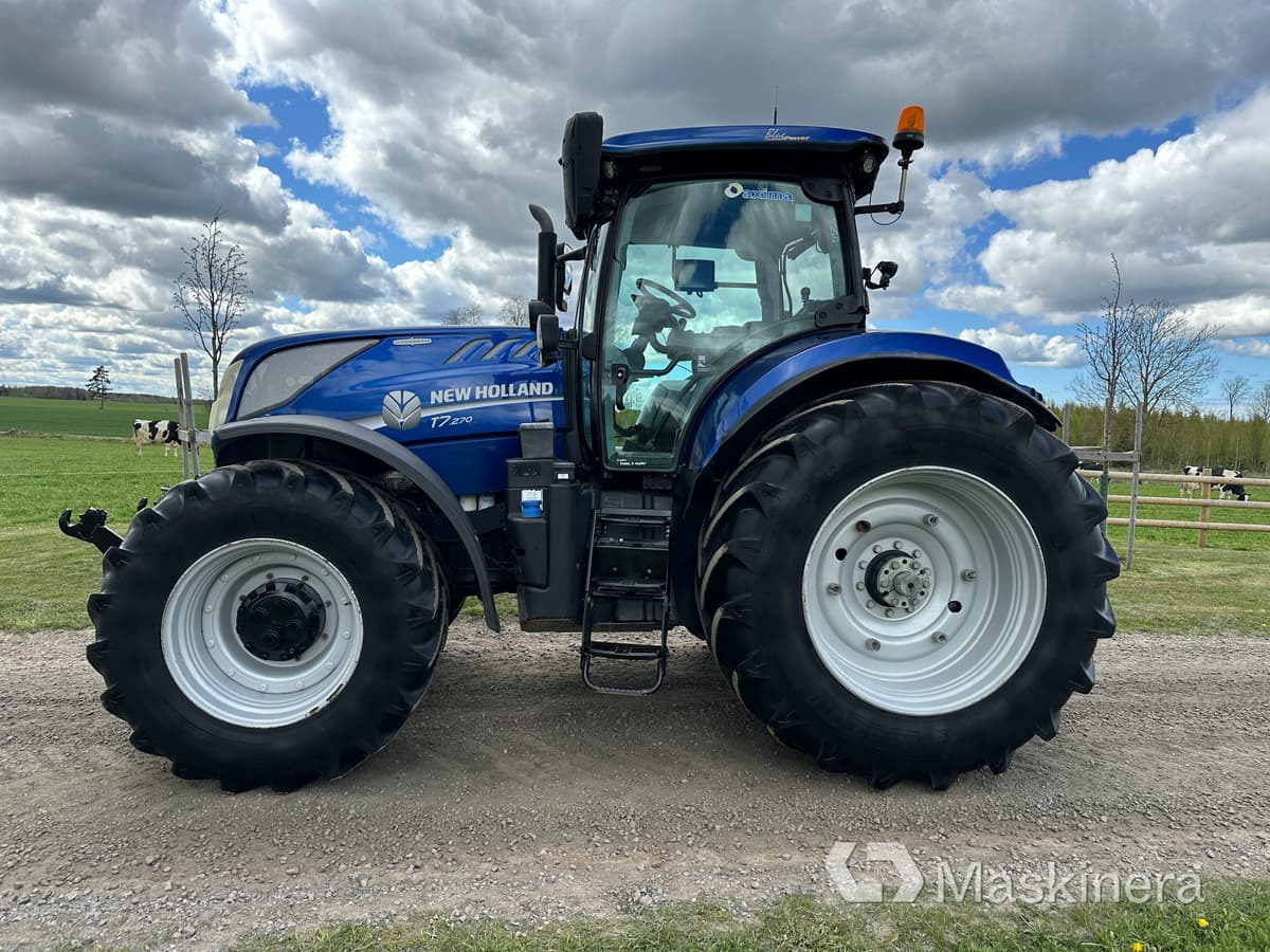 Traktor New Holland T7.270 AC 4WD - Tracteur agricole: photos 2 Traktor New Holland T7.270 AC 4WD - Tracteur agricole: photos 2