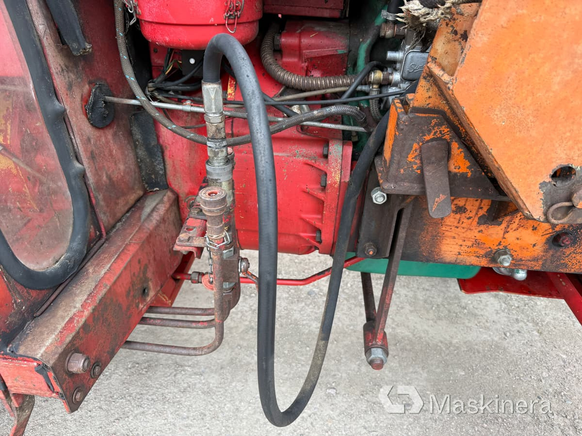 Tracteur agricole Traktor Volvo BM T600: photos 11