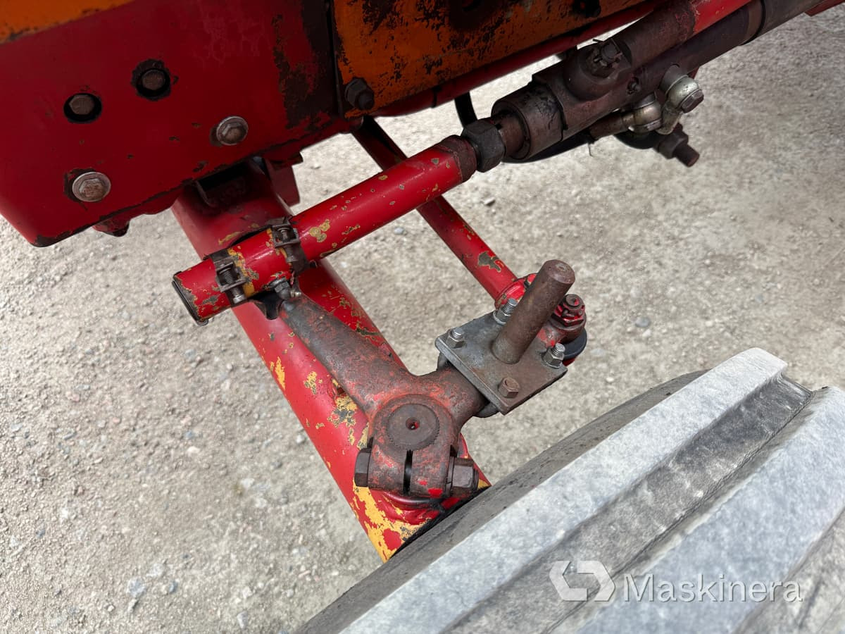 Tracteur agricole Traktor Volvo BM T600: photos 29