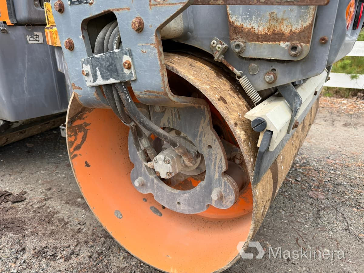 Rouleau compresseur Vält Dynapac CC1000: photos 17 Rouleau compresseur Vält Dynapac CC1000: photos 17