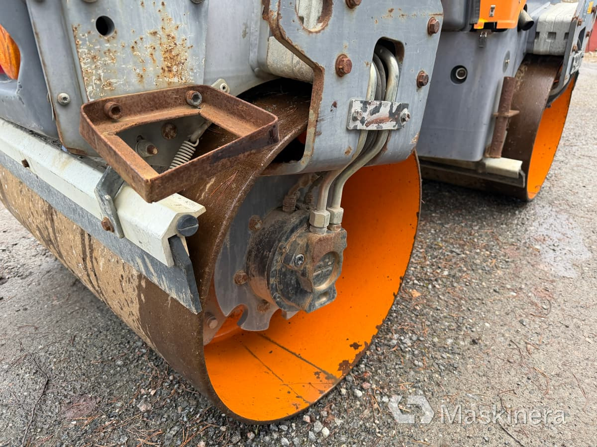 Rouleau compresseur Vält Dynapac CC1000: photos 15 Rouleau compresseur Vält Dynapac CC1000: photos 15