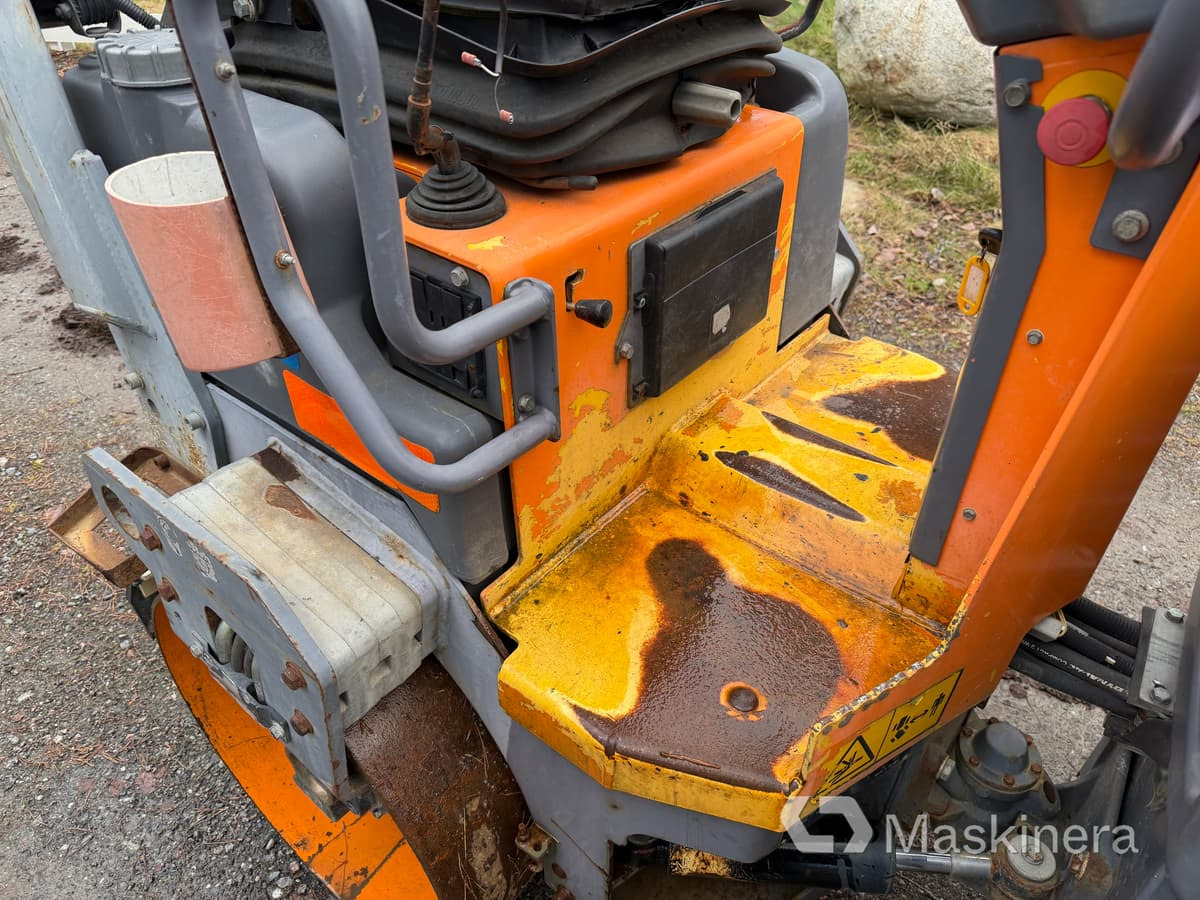 Rouleau compresseur Vält Dynapac CC1000: photos 25 Rouleau compresseur Vält Dynapac CC1000: photos 25