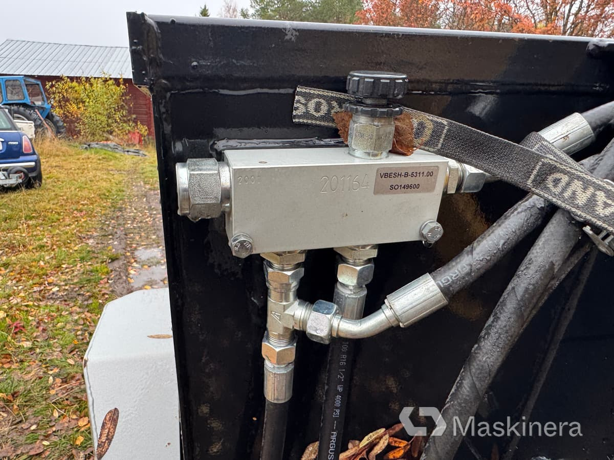 Epandeur de sable XYZ 7648 Sandspridare XYZ: photos 11