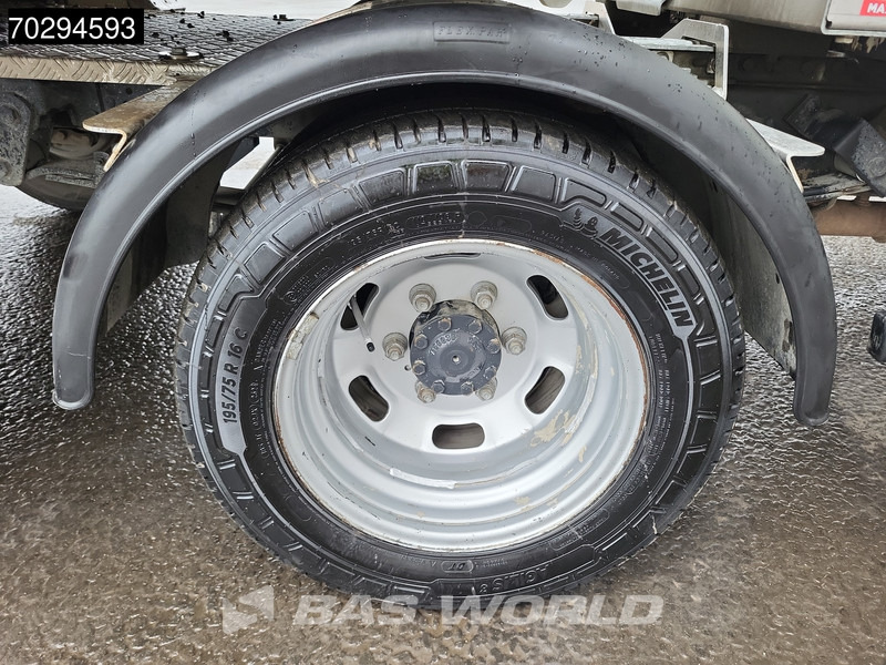 Utilitaire benne Iveco Daily 35C15 3.0L Kipper met Kist Maxicargo Airco Cruise Camera Euro6 Tipper Benne Kieper 2m3 Airco Dubbel cabine Cruise control: photos 15 Utilitaire benne Iveco Daily 35C15 3.0L Kipper met Kist Maxicargo Airco Cruise Camera Euro6 Tipper Benne Kieper 2m3 Airco Dubbel cabine Cruise control: photos 15