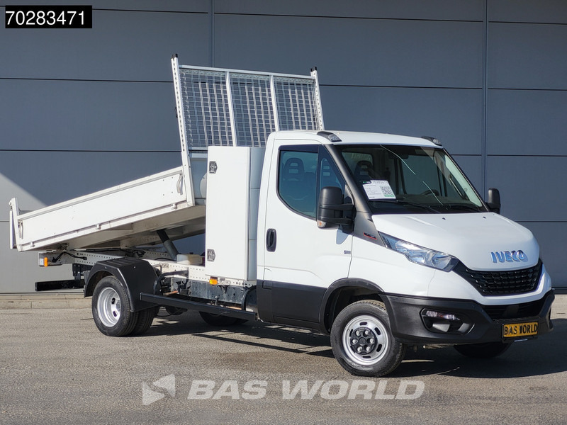 Iveco Daily 35C16 3.0L Kipper met Kist Dubbellucht 3,5t Trekhaak Airco Cruise Euro6 Tipper Benne Kieper 2m3 Airco Trekhaak Cruise control - Utilitaire benne: photos 3 Iveco Daily 35C16 3.0L Kipper met Kist Dubbellucht 3,5t Trekhaak Airco Cruise Euro6 Tipper Benne Kieper 2m3 Airco Trekhaak Cruise control - Utilitaire benne: photos 3