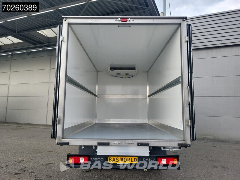 Iveco Daily 35C21 3.0L Koelwagen Vries Carrier Xarios 350 230V stekker CarPlay Airco ACC Koel Koeler Vriezer Vrieswagen Kühler Bakwagen Kühl - Utilitaire frigorifique: photos 3 Iveco Daily 35C21 3.0L Koelwagen Vries Carrier Xarios 350 230V stekker CarPlay Airco ACC Koel Koeler Vriezer Vrieswagen Kühler Bakwagen Kühl - Utilitaire frigorifique: photos 3