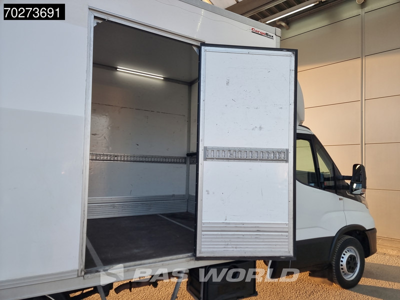 Iveco Daily 35S14 Automaat Laadklep Zijdeur Bakwagen Airco Cruise Meubelbak Koffer 20m3 Airco Cruise control - Fourgon grand volume: photos 3 Iveco Daily 35S14 Automaat Laadklep Zijdeur Bakwagen Airco Cruise Meubelbak Koffer 20m3 Airco Cruise control - Fourgon grand volume: photos 3