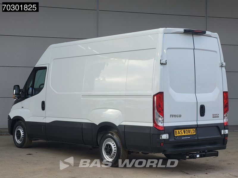 Iveco Daily 35S15 3.0L Automaat Luchtvering L2H2 3,5t Trekhaak 150PK Navi Airco Cruise Camera Euro6 L2 Airco Trekhaak Cruise control - Fourgon utilitaire: photos 2 Iveco Daily 35S15 3.0L Automaat Luchtvering L2H2 3,5t Trekhaak 150PK Navi Airco Cruise Camera Euro6 L2 Airco Trekhaak Cruise control - Fourgon utilitaire: photos 2
