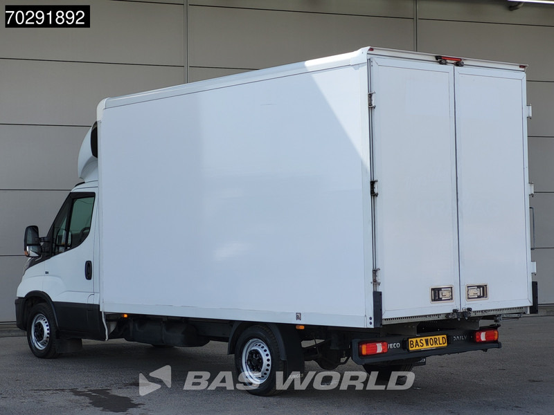 Iveco Daily 35S16 Automaat Bakwagen Achterdeuren 160PK Airco Camera Euro6 Meubelbak Koffer 21m3 Airco - Fourgon grand volume: photos 2 Iveco Daily 35S16 Automaat Bakwagen Achterdeuren 160PK Airco Camera Euro6 Meubelbak Koffer 21m3 Airco - Fourgon grand volume: photos 2