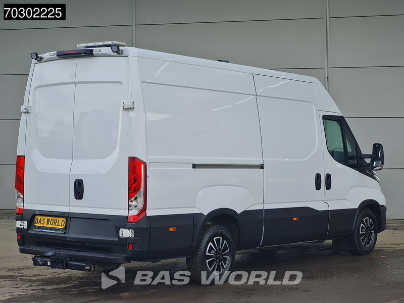 Iveco Daily 35S16 Automaat L2H2 3,5t Trekhaak LED ACC Navi Airco Camera Standkachel Euro6 L2 Airco Trekhaak - Fourgon utilitaire: photos 5 Iveco Daily 35S16 Automaat L2H2 3,5t Trekhaak LED ACC Navi Airco Camera Standkachel Euro6 L2 Airco Trekhaak - Fourgon utilitaire: photos 5