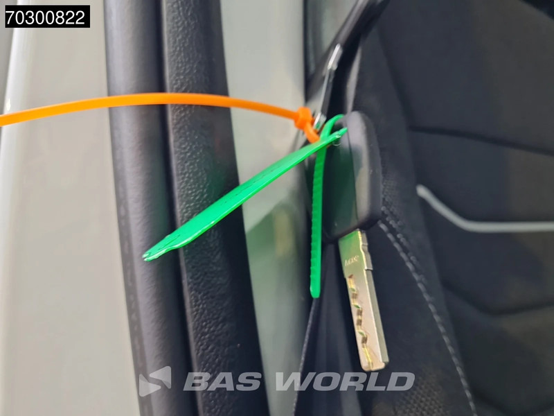 Iveco Daily 35S16 L3H2 3,5t Trekgewicht 160PK Airco Parkeersensoren Euro6 L3 Airco en leasing occasion Iveco Daily 35S16 L3H2 3,5t Trekgewicht 160PK Airco Parkeersensoren Euro6 L3 Airco: photos 19 Iveco Daily 35S16 L3H2 3,5t Trekgewicht 160PK Airco Parkeersensoren Euro6 L3 Airco en leasing occasion Iveco Daily 35S16 L3H2 3,5t Trekgewicht 160PK Airco Parkeersensoren Euro6 L3 Airco: photos 19