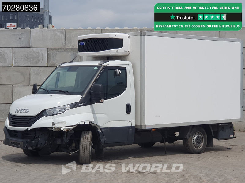 Iveco Daily 35S16 SCHADE! Koelwagen Zijdeur Carrier Xarios Airco Camera Euro6 Koel Koeler Kühl Kühler Kühlwagen Kühlkoffer 13m3 Airco - Utilitaire frigorifique: photos 1 Iveco Daily 35S16 SCHADE! Koelwagen Zijdeur Carrier Xarios Airco Camera Euro6 Koel Koeler Kühl Kühler Kühlwagen Kühlkoffer 13m3 Airco - Utilitaire frigorifique: photos 1