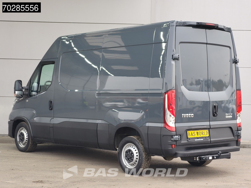 Iveco Daily 35S18 3.0L Automaat 180PK L2H2 3500kg Trekhaak LED Navi Airco Cruise Camera Euro6 L2 11m3 Airco Trekhaak Cruise control - Fourgon utilitaire: photos 2 Iveco Daily 35S18 3.0L Automaat 180PK L2H2 3500kg Trekhaak LED Navi Airco Cruise Camera Euro6 L2 11m3 Airco Trekhaak Cruise control - Fourgon utilitaire: photos 2
