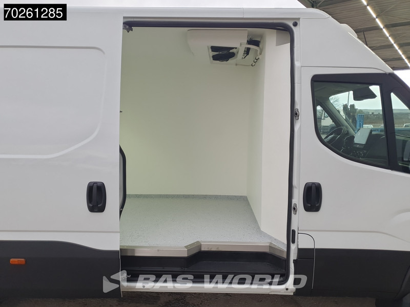 Utilitaire frigorifique neuf Iveco Daily 35S18 3.0L Koelwagen Automaat 180PK Thermo King V-200 MAX 230v-Stekker ACC Navi Parkeersensoren Euro6 Koel Koeler Kühler Kühl Kü: photos 6
