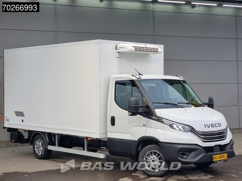 Iveco Daily 35S18 3.0L Laadklep Koelwagen Vriezer Thermoking V-200 MAX 220V stekker -18 LED Navi Airco ACC Koel Koeler Kühler Kühlwagen Kühl - Utilitaire frigorifique: photos 3 Iveco Daily 35S18 3.0L Laadklep Koelwagen Vriezer Thermoking V-200 MAX 220V stekker -18 LED Navi Airco ACC Koel Koeler Kühler Kühlwagen Kühl - Utilitaire frigorifique: photos 3
