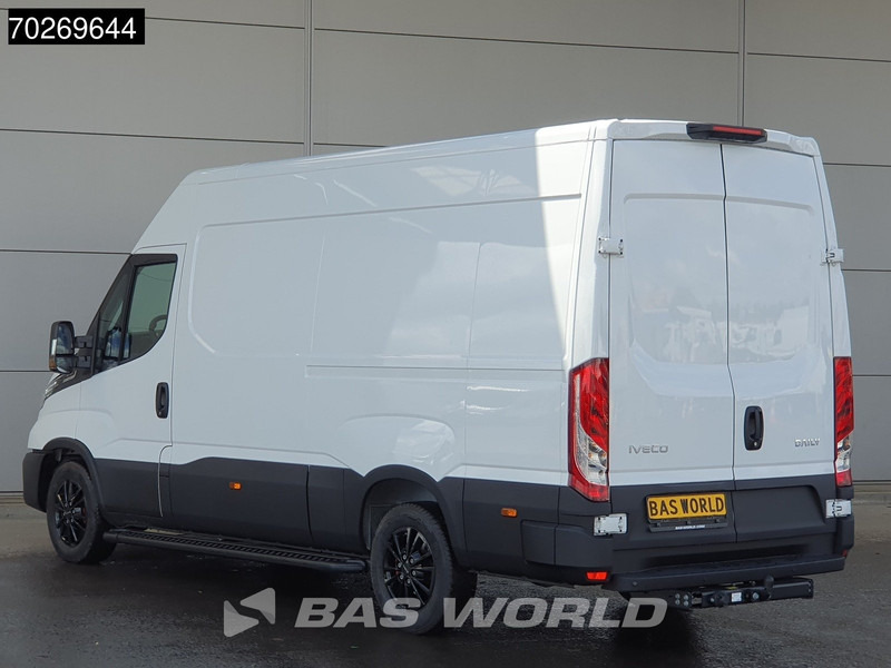 Iveco Daily 35S21 3.0L Automaat Black Edition 2025 model L2H2 Trekhaak Tacho ACC LED CarPlay Velgen Camera 12m3 Airco Trekhaak - Fourgon utilitaire: photos 2 Iveco Daily 35S21 3.0L Automaat Black Edition 2025 model L2H2 Trekhaak Tacho ACC LED CarPlay Velgen Camera 12m3 Airco Trekhaak - Fourgon utilitaire: photos 2