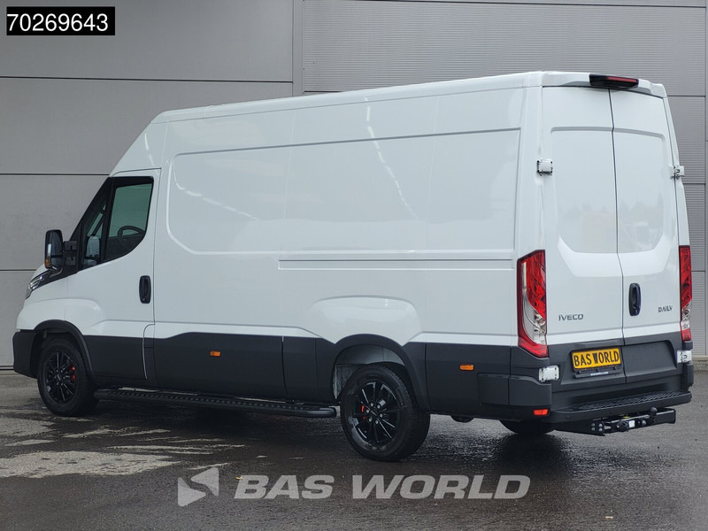 Iveco Daily 35S21 3.0L Automaat Black Edition 2025 model L2H2 Trekhaak Tacho ACC LED CarPlay Velgen Camera 12m3 Airco Trekhaak - Fourgon utilitaire: photos 2 Iveco Daily 35S21 3.0L Automaat Black Edition 2025 model L2H2 Trekhaak Tacho ACC LED CarPlay Velgen Camera 12m3 Airco Trekhaak - Fourgon utilitaire: photos 2