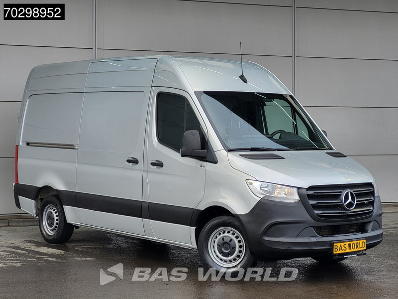 Mercedes-Benz Sprinter 315 CDI Automaat L2H2 150PK Airco Camera Parkeersensoren MBUX CarPlay Euro6 L2 12m3 Airco - Fourgonnette: photos 3 Mercedes-Benz Sprinter 315 CDI Automaat L2H2 150PK Airco Camera Parkeersensoren MBUX CarPlay Euro6 L2 12m3 Airco - Fourgonnette: photos 3