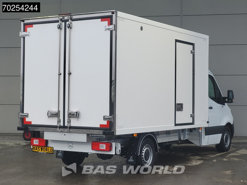 Mercedes-Benz Sprinter 315 CDI Koelwagen Thermo King V-300max 230V stekker Bakwagen Koel Kühlwagen 16m3 Airco Cruise control - Utilitaire frigorifique: photos 5 Mercedes-Benz Sprinter 315 CDI Koelwagen Thermo King V-300max 230V stekker Bakwagen Koel Kühlwagen 16m3 Airco Cruise control - Utilitaire frigorifique: photos 5