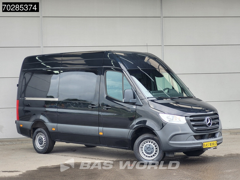 Mercedes-Benz Sprinter 317 CDI Automaat 3,5t Trekhaak L2H2 170PK Airco Camera MBUX Euro6 L2 12m3 Airco Trekhaak - Fourgon utilitaire: photos 5 Mercedes-Benz Sprinter 317 CDI Automaat 3,5t Trekhaak L2H2 170PK Airco Camera MBUX Euro6 L2 12m3 Airco Trekhaak - Fourgon utilitaire: photos 5