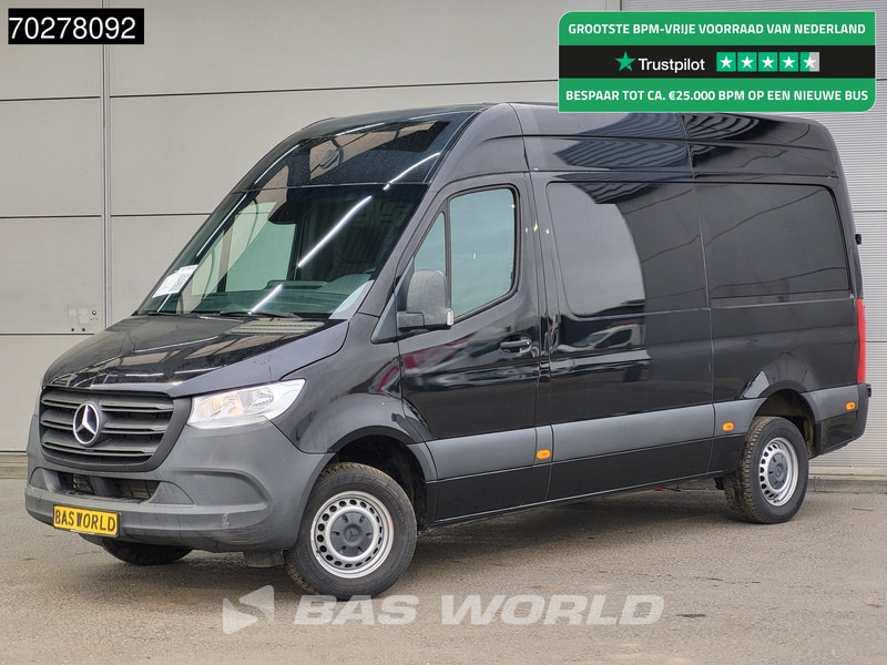 Mercedes-Benz Sprinter 317 CDI Automaat L2H2 3500KG Trekhaak 170PK Airco Camera MBUX CarPlay Euro6 L2 10m3 Airco Trekhaak - Fourgon utilitaire: photos 1 Mercedes-Benz Sprinter 317 CDI Automaat L2H2 3500KG Trekhaak 170PK Airco Camera MBUX CarPlay Euro6 L2 10m3 Airco Trekhaak - Fourgon utilitaire: photos 1