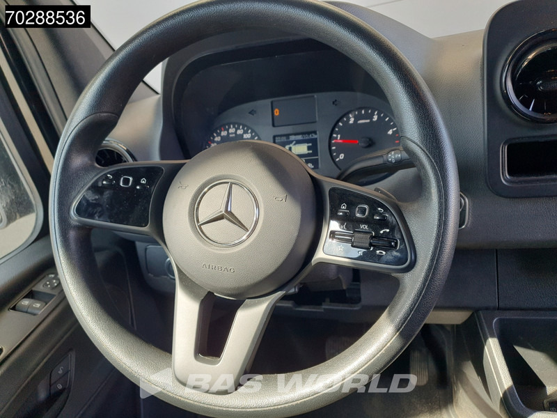 Fourgon utilitaire Mercedes-Benz Sprinter 317 CDI Automaat L2H2 3500KG Trekhaak Airco Camera MBUX CarPlay Euro6 L2 12m3 Airco Trekhaak: photos 16
