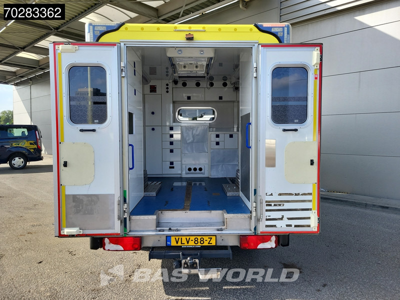 Mercedes-Benz Sprinter 519 CDI 3.0L V6 Automaat 190PK Ambulance Trekhaak Airco Cruise APK 02-2026 Euro6 Rettungswagen Krankenwagen 13m3 Airco Trekhaak - Ambulance: photos 3 Mercedes-Benz Sprinter 519 CDI 3.0L V6 Automaat 190PK Ambulance Trekhaak Airco Cruise APK 02-2026 Euro6 Rettungswagen Krankenwagen 13m3 Airco Trekhaak - Ambulance: photos 3