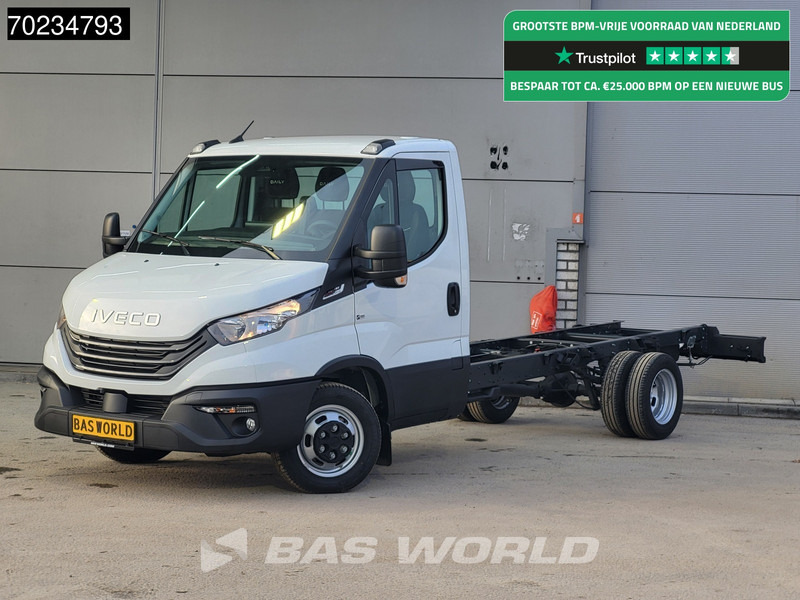 Iveco Daily 35C18 3.0L Automaat Dubbellucht 2025 model 410WB ACC Camera Airco Navi Chassis Cabine Fahrgestell Airco Cruise control - Véhicule utilitaire: photos 1 Iveco Daily 35C18 3.0L Automaat Dubbellucht 2025 model 410WB ACC Camera Airco Navi Chassis Cabine Fahrgestell Airco Cruise control - Véhicule utilitaire: photos 1