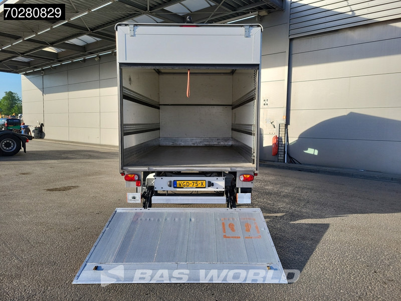 Volkswagen Crafter 140pk Laadklep Automaat Airco Cruise Euro6 Koffer Meubelbak 20m3 Airco Cruise control - Fourgon grand volume: photos 3 Volkswagen Crafter 140pk Laadklep Automaat Airco Cruise Euro6 Koffer Meubelbak 20m3 Airco Cruise control - Fourgon grand volume: photos 3