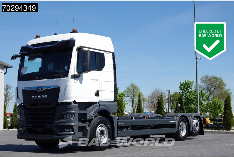 MAN TGX 26.520 TGX 6X2 Lift-Steering Axle Euro 6 - Châssis cabine: photos 1 MAN TGX 26.520 TGX 6X2 Lift-Steering Axle Euro 6 - Châssis cabine: photos 1