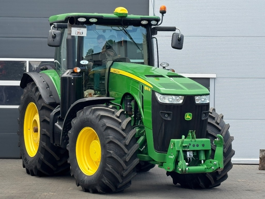 John Deere 8310 R - Tracteur agricole: photos 1 John Deere 8310 R - Tracteur agricole: photos 1