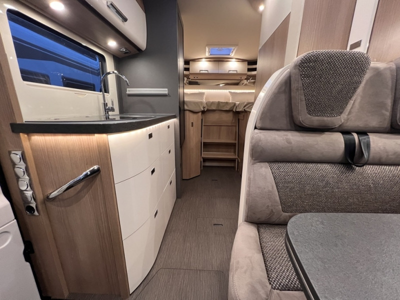 Camping-car intégral neuf Carthago c1-tourer I 141 KB-LE Lightweight 3.5t: photos 6