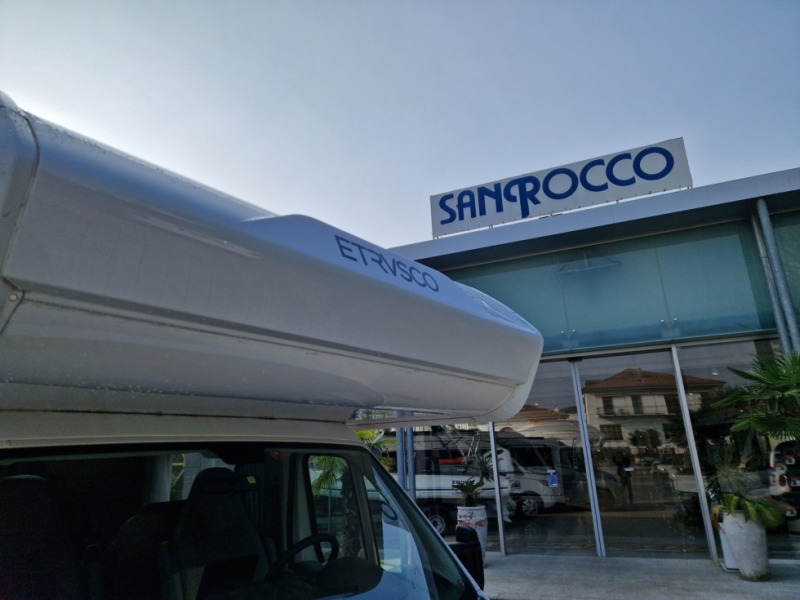 Etrusco A 7300 DB - Camping-car capucine: photos 4 Etrusco A 7300 DB - Camping-car capucine: photos 4