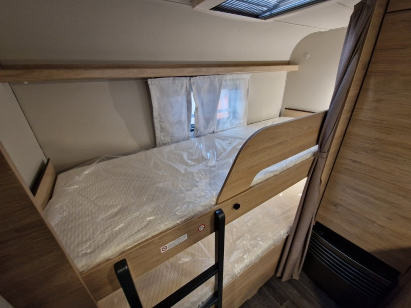 Weinsberg CaraOne 500 FDK - Caravane: photos 4 Weinsberg CaraOne 500 FDK - Caravane: photos 4