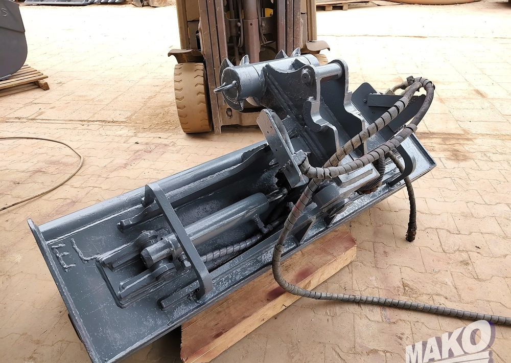 Łyżka skarpowa hydrauliczna 160cm Morin M3 - Accessoire pour Engins de chantier: photos 5 Łyżka skarpowa hydrauliczna 160cm Morin M3 - Accessoire pour Engins de chantier: photos 5