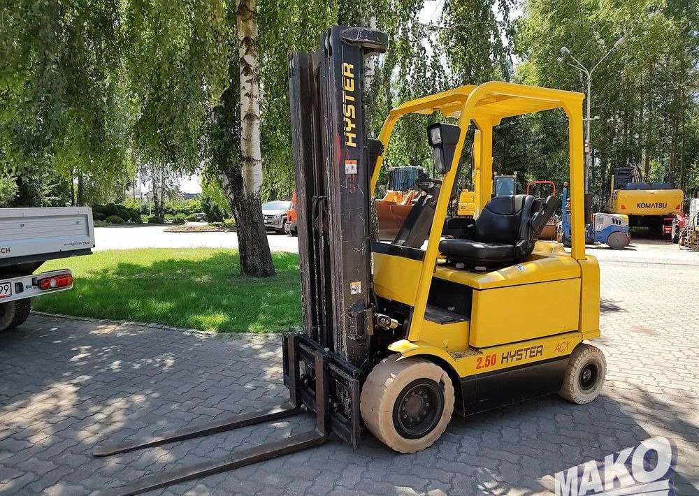 Hyster J2.50XM-717 - Chariot élévateur électrique: photos 1 Hyster J2.50XM-717 - Chariot élévateur électrique: photos 1