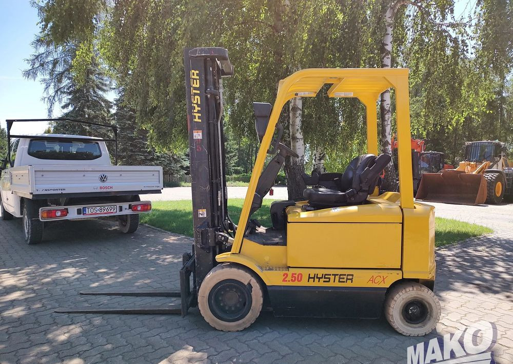 Hyster J2.50XM-717 - Chariot élévateur électrique: photos 2 Hyster J2.50XM-717 - Chariot élévateur électrique: photos 2