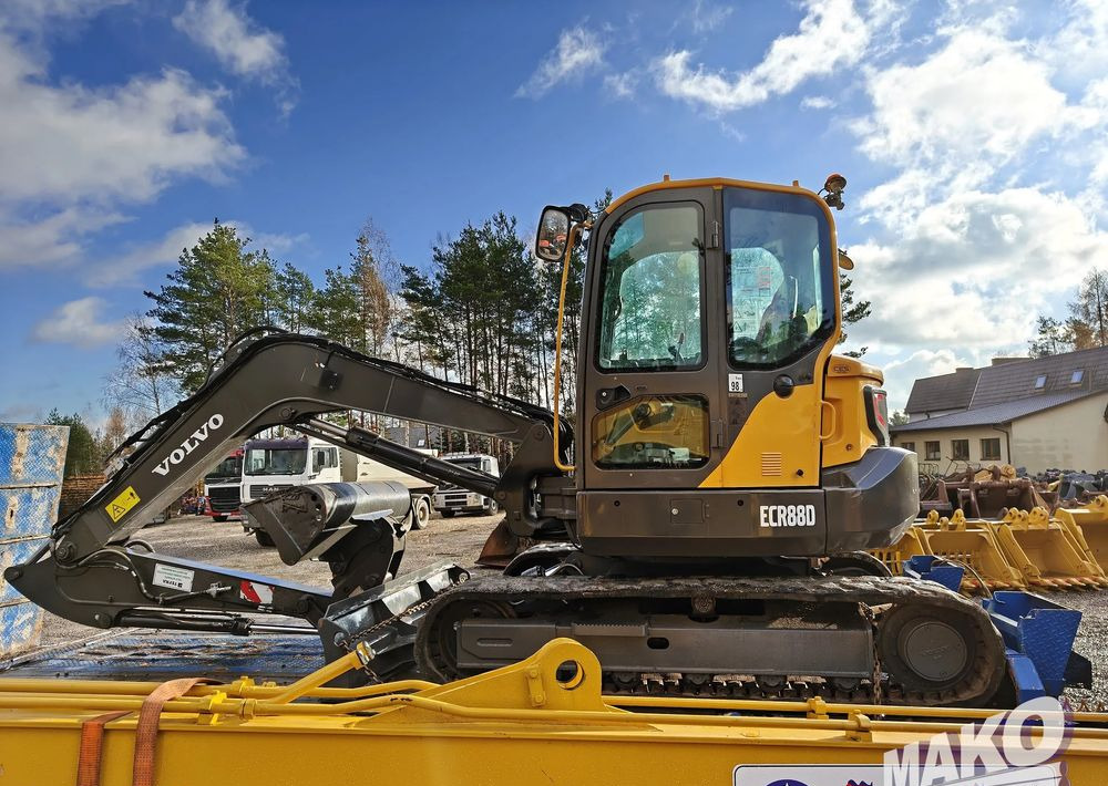 Volvo ECR88D - Pelle sur chenille: photos 1 Volvo ECR88D - Pelle sur chenille: photos 1