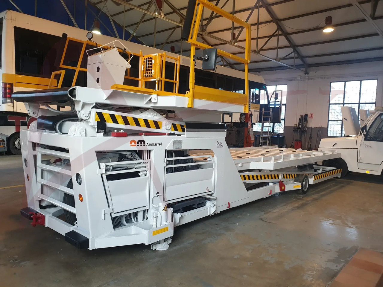 AIR MARREL LAM 3500 DP/R8 - Chargeur de fret: photos 1 AIR MARREL LAM 3500 DP/R8 - Chargeur de fret: photos 1