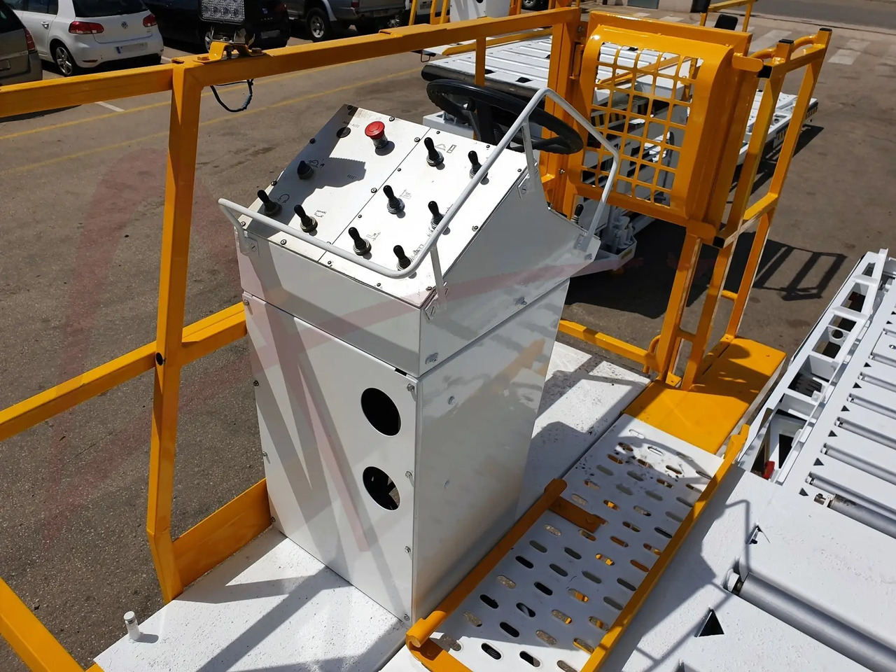 AIR MARREL LAM3500 - Chargeur de fret: photos 4 AIR MARREL LAM3500 - Chargeur de fret: photos 4