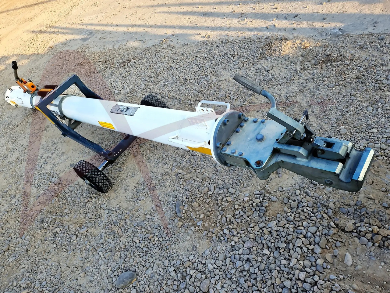 HYDRO TOWB757-C - Équipement aéroportuaire: photos 2 HYDRO TOWB757-C - Équipement aéroportuaire: photos 2